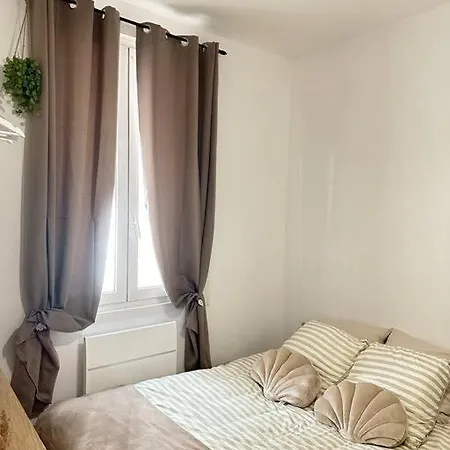Appartement Avignon Intramuros Avec Jardin Et Barbecue Exterior photo